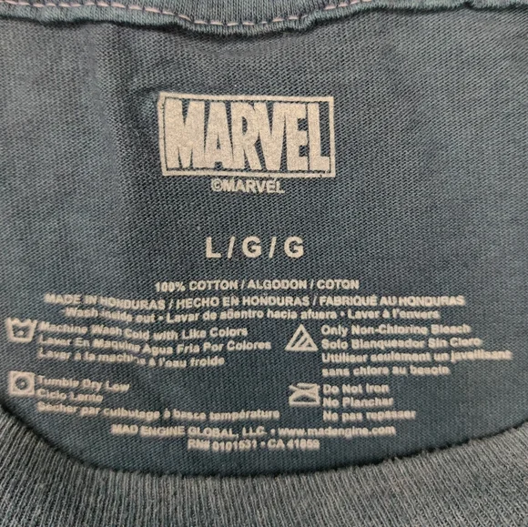 Marvel Spider-Man graphic tee size L - Picture 3 of 3